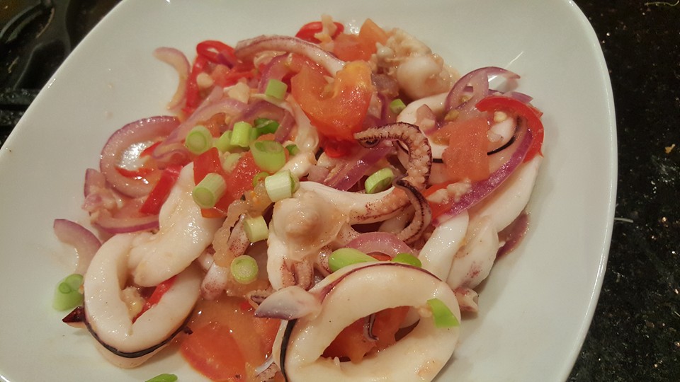 Stir-fry Squid with Tomatoes