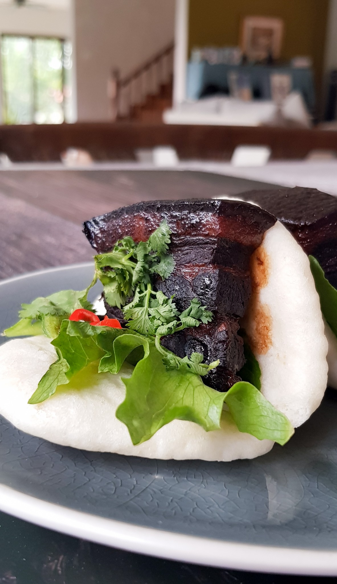 Gua Bao (割包) or Kong Bak Bao (扣肉包)