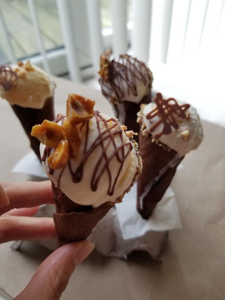Chocolate tuile cone – Ānyí Lee